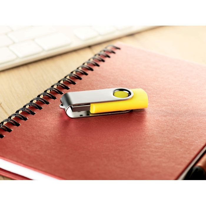 USB Flash Drive with Protective Metal Cover