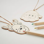 Branded wooden Christmas colouring ornaments, detail