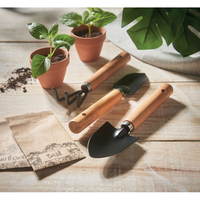 Branded 3 Piece Garden Tool Set in RPET Pouch in use