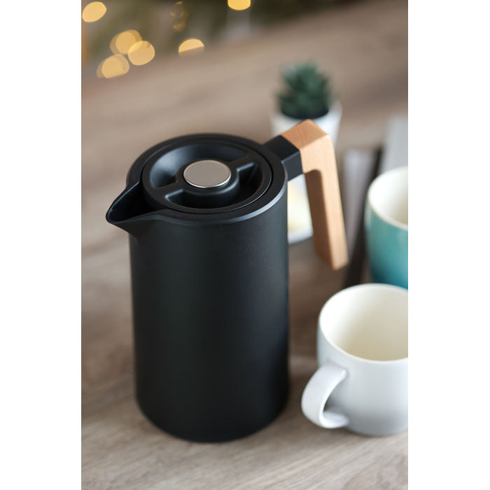 Branded insulated vacuum jug, in use