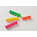 Branded Highlighter Set - 4 Pack in use