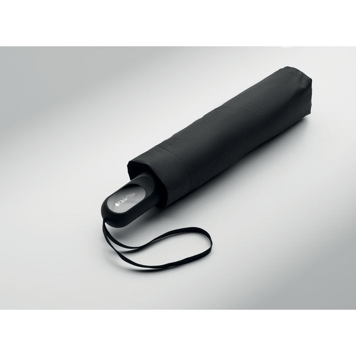 Branded Umbrella and Bottle Gift Set in use
