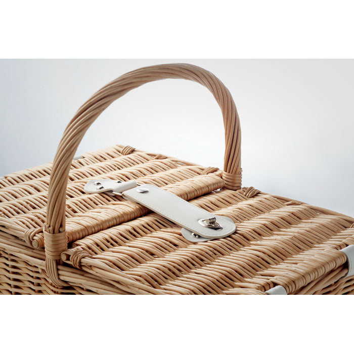 Branded Wicker Picnic Basket for 4 without branding